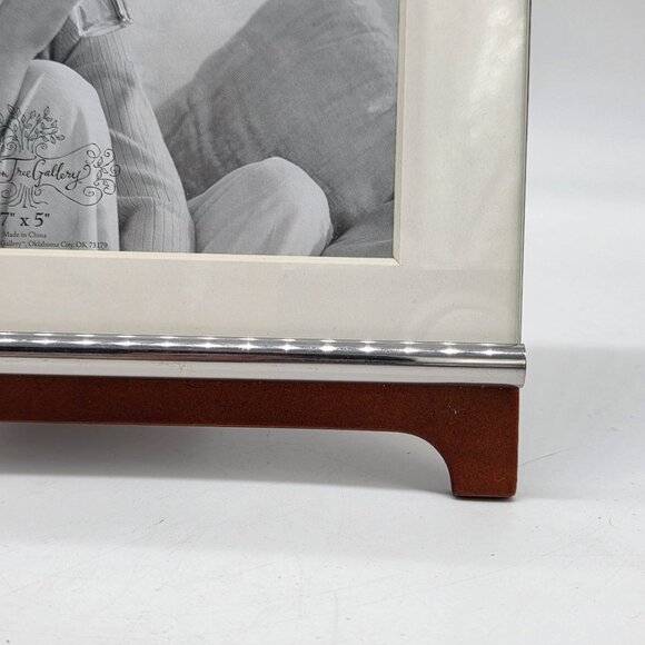 Gallery Solutions 7" X 5" Glass & Wood Picture Frame - Picture 4 of 9